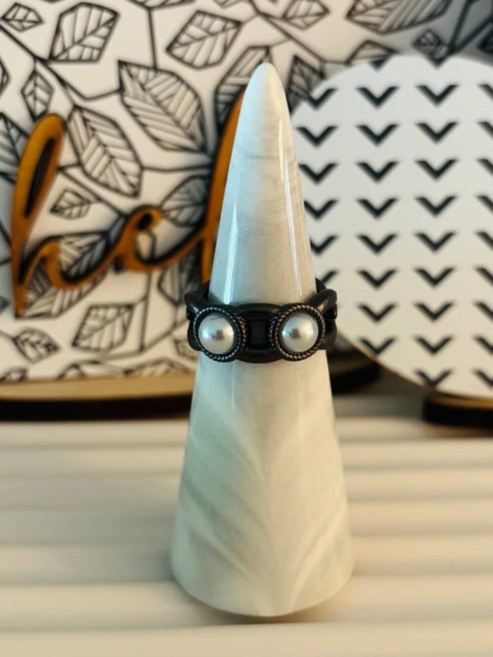 Boutique Matte Hematite and Pearl Ring - Size 8